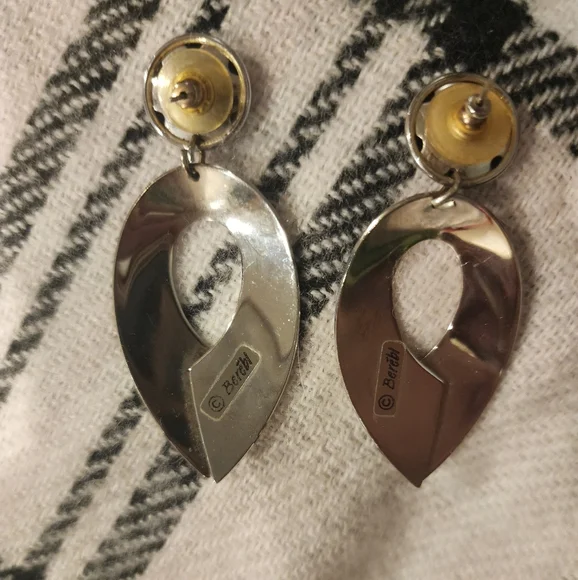 Vintage Edgar Berebi Green Enamel Long Dangle Earrings - Picture 2 of 5